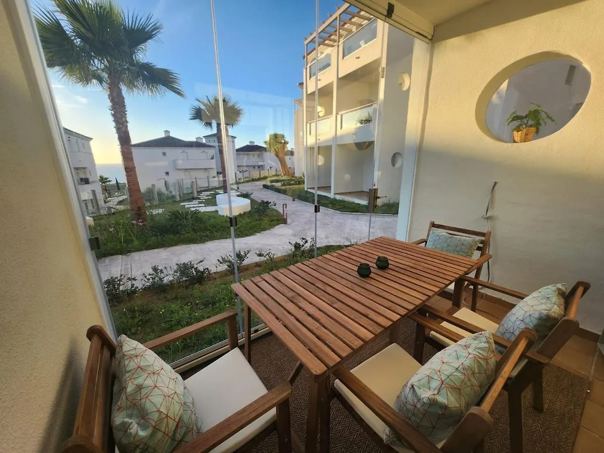 Apartment Charming 3 Bedrooms With A Sea View Manilva