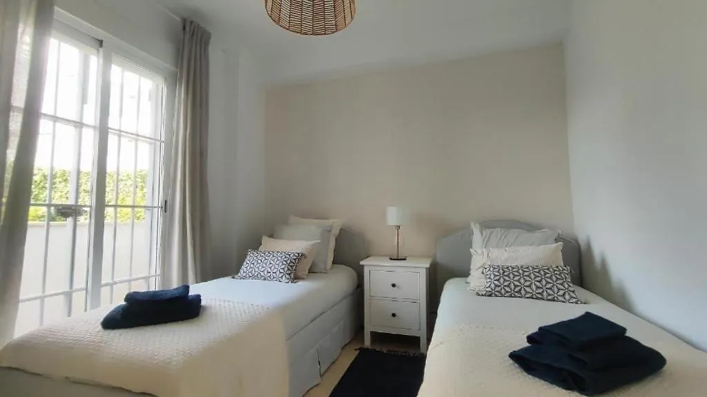 Charming 3 Bedrooms With A Sea View Manilva Daire