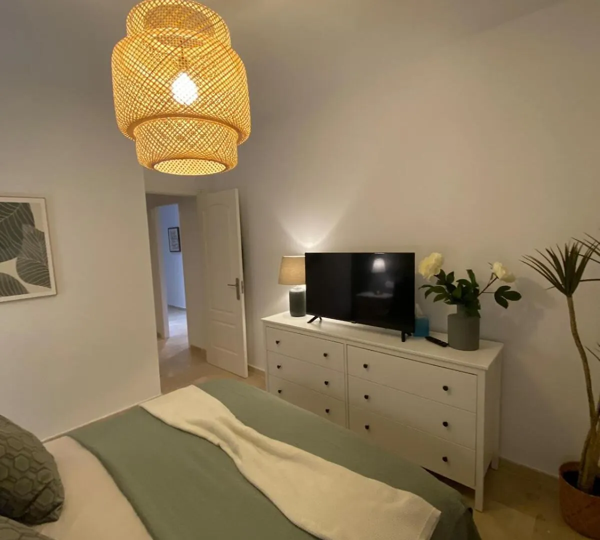 Daire Charming 3 Bedrooms With A Sea View Manilva